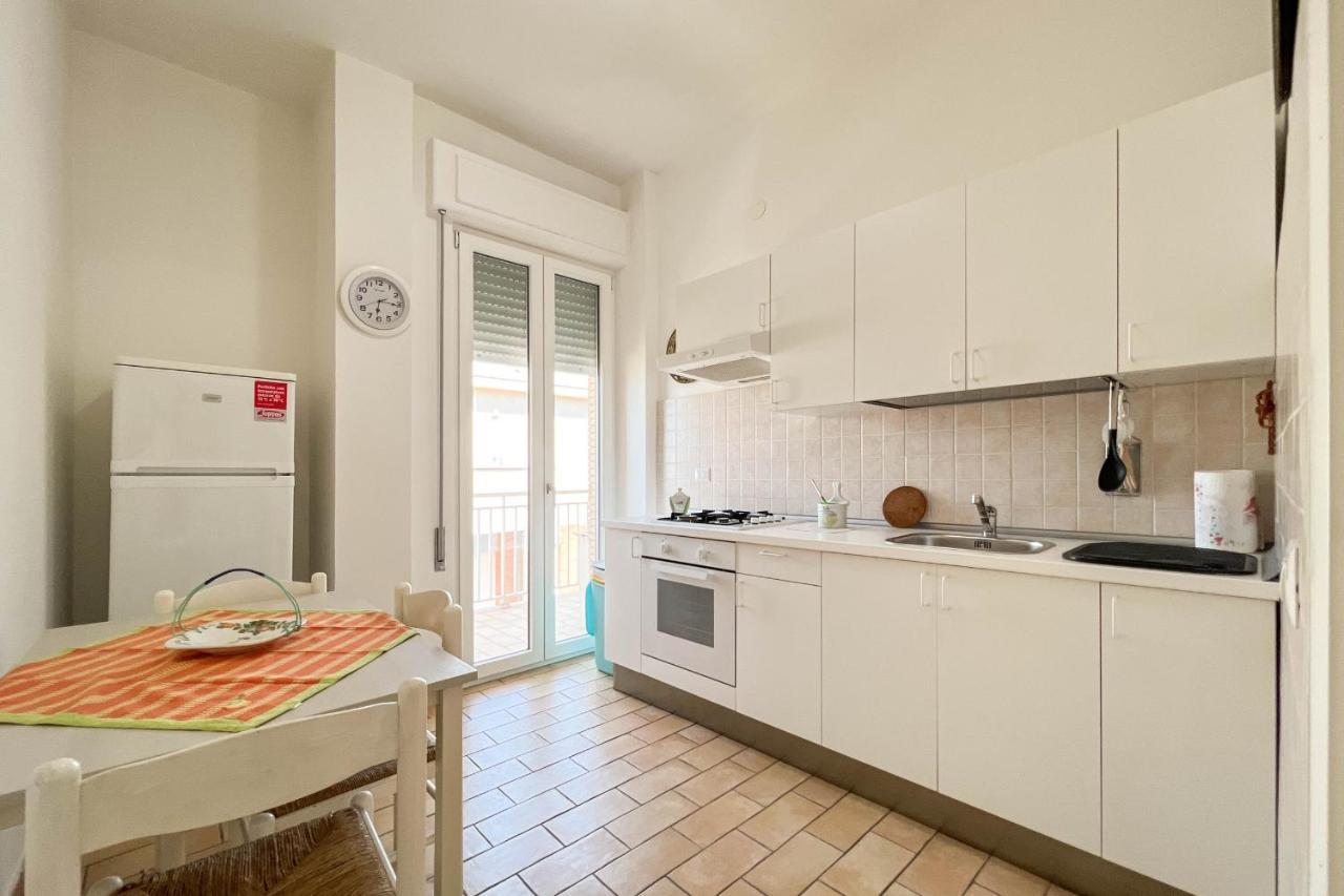 Il Mare In Giardino Apartment Scauri  Exterior photo